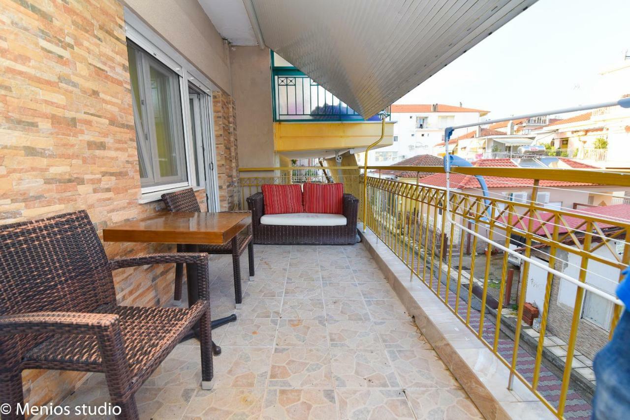 Menios Apartments And Studios Nea Kallikrateia Extérieur photo