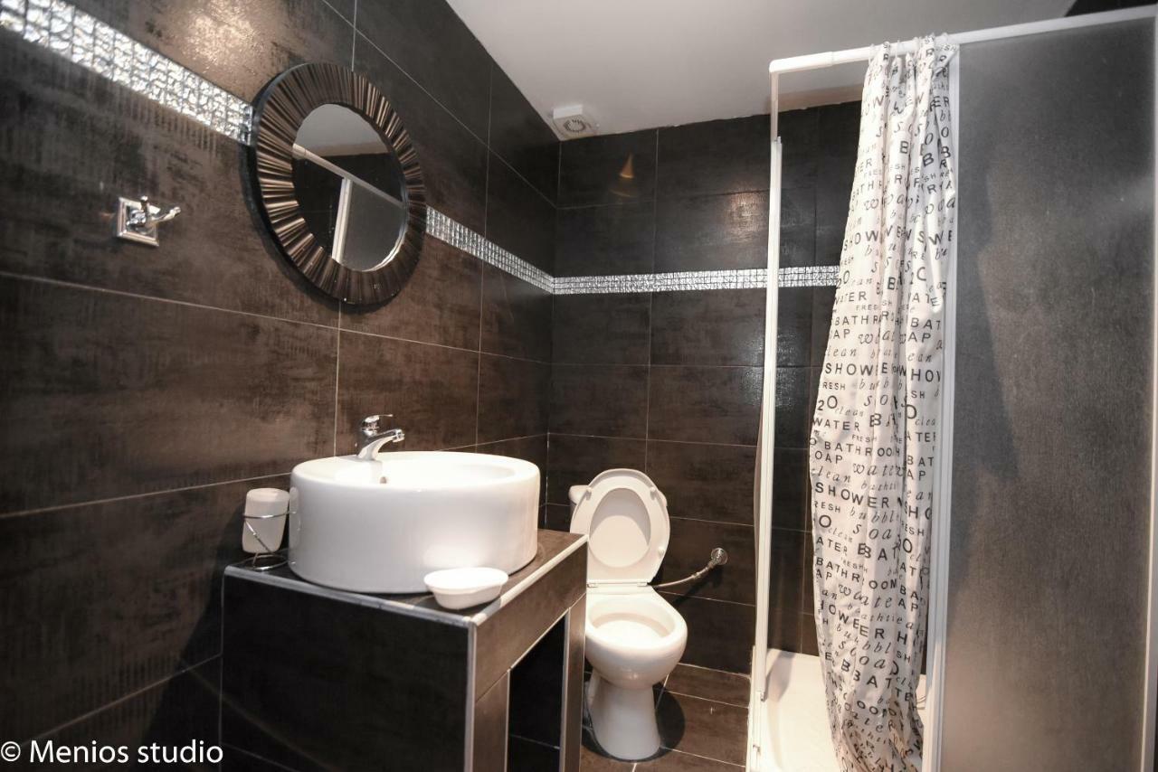 Menios Apartments And Studios Nea Kallikrateia Extérieur photo