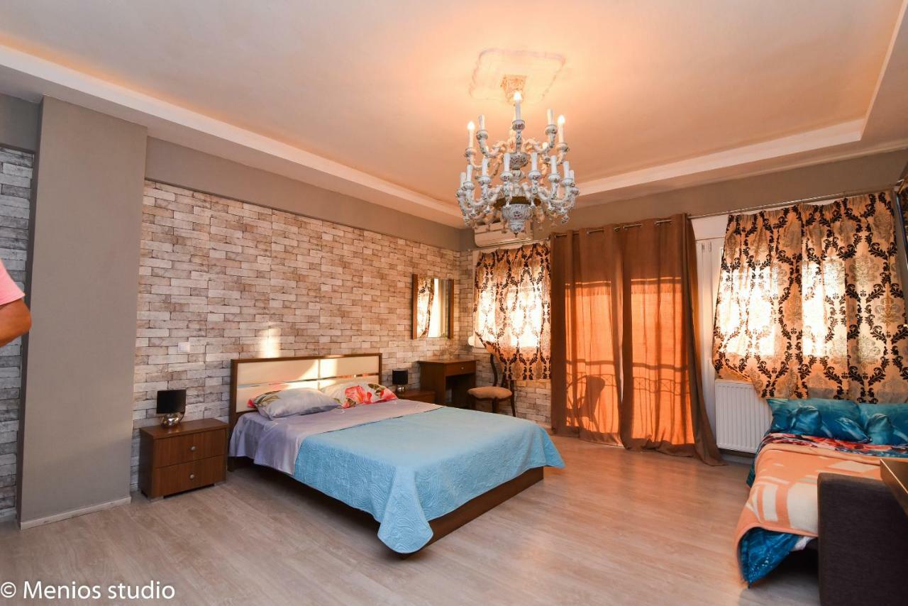 Menios Apartments And Studios Nea Kallikrateia Extérieur photo